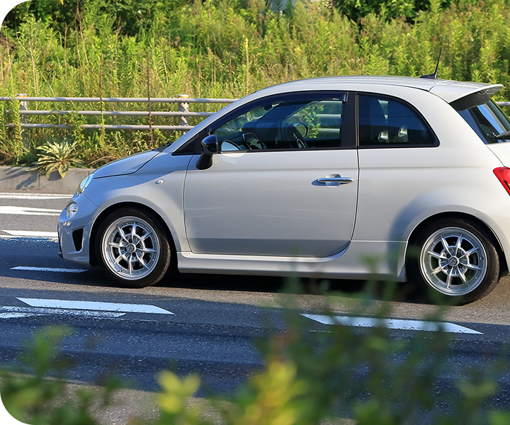 車の電気トラブル自動車用品の販売・取付・修理・整備 丸八電機工業にお任せください!